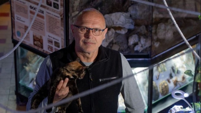 Delfinarijum nepotreban